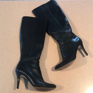 Heeled knee high boots